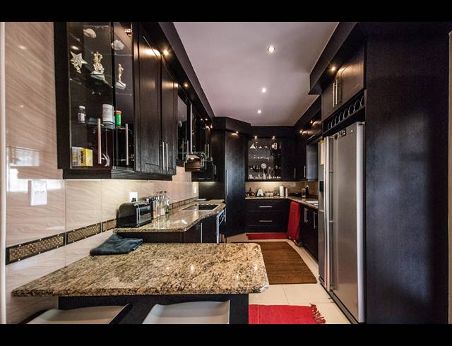 4 BEDROOM HOUSE SOLD IN ATHOLL HEIGHTS